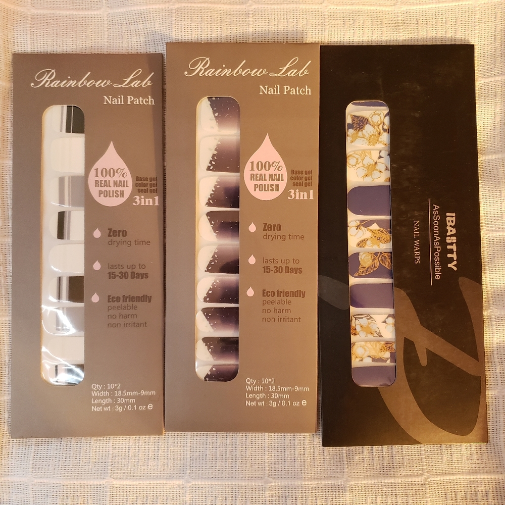 Black and blue nail polish strips